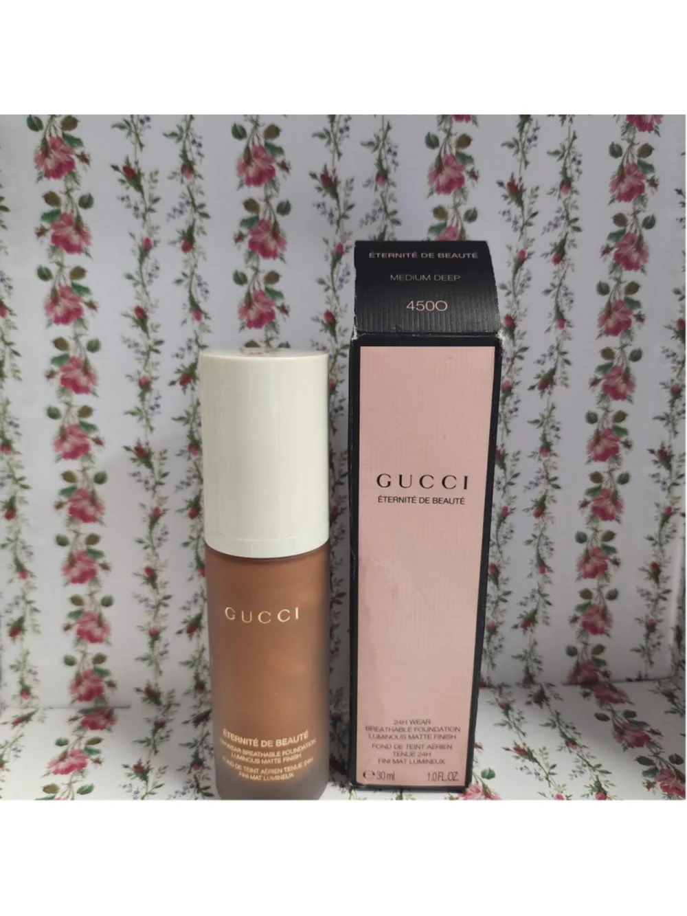 Gucci Eternité de Beauté Breathable Foundation in Medium Deep 4500 #gucci #found